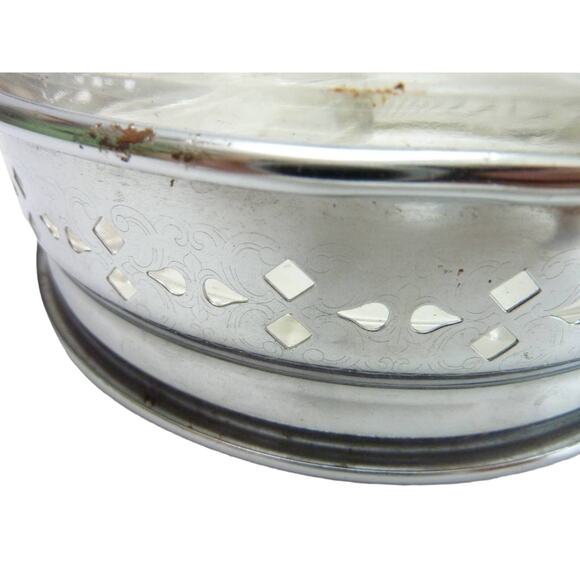 Vintage Metal & Glass Divided Candy Dish Condiment, Jewelry Tray Silver Tone - Picture 2 of 4